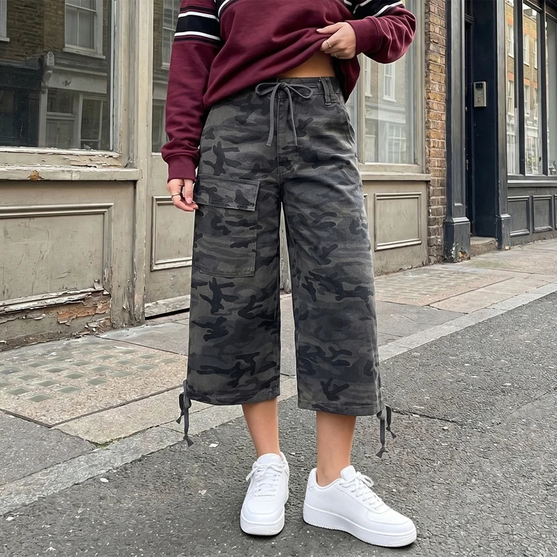 Camouflage Denim Capri Jorts – Y2K Baggy Cargo Shorts